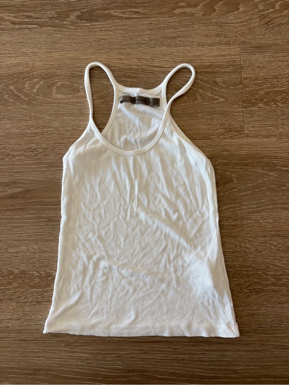 Enza Costa 	SILK U TANK IN WHITE